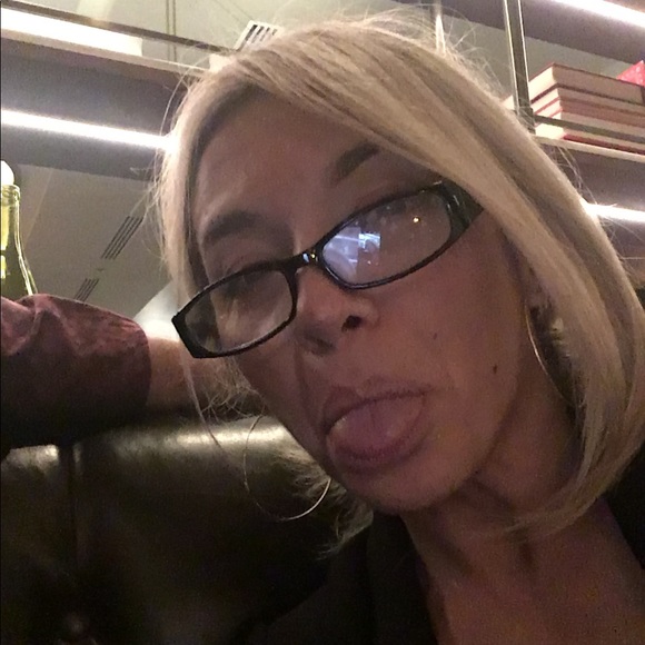 Meet your Posher, Yazmin - Picture 3 of 8